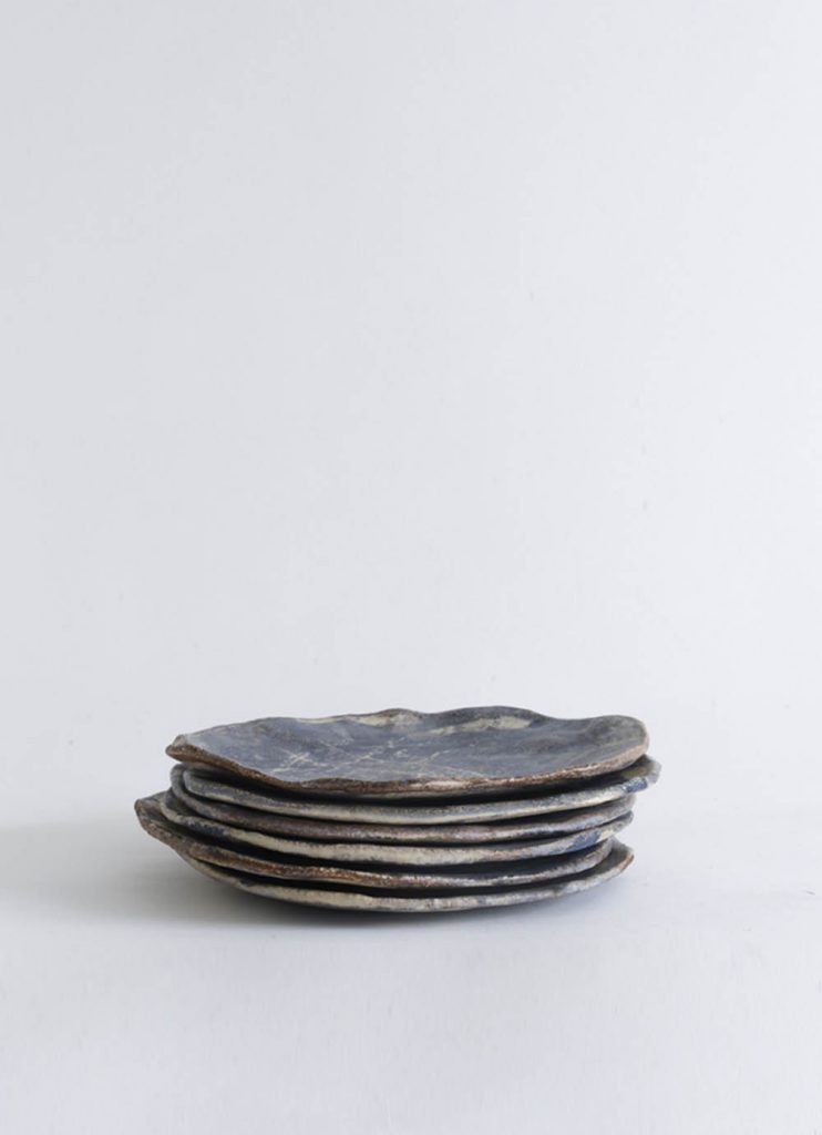 Plato trinchero AW · cerámica Kitsubi hecha a mano